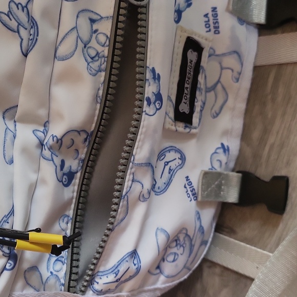 Bag l Asian mall brand l Lola l blue pattern l bag l travel over night bag - Picture 8 of 14